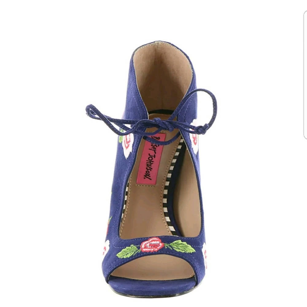 Betsey johnson pumps navy caroline floral caroline - Picture 2 of 4